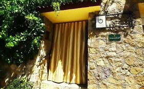 Casa Albana Alacón
